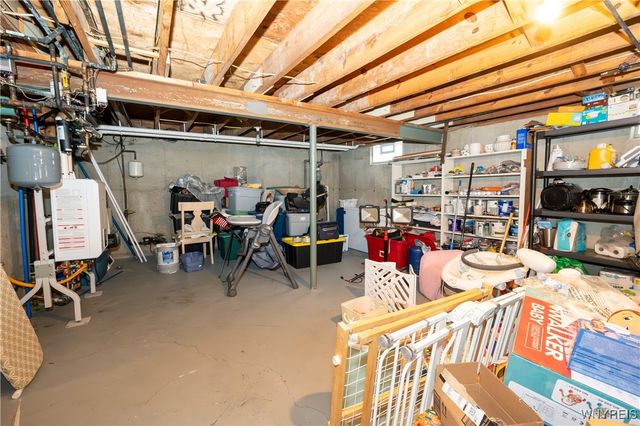 28 Brookwood Drive, Hamburg, NY 14075