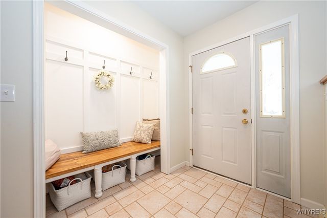 28 Brookwood Drive, Hamburg, NY 14075