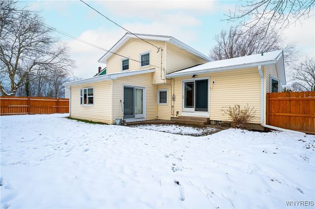 28 Brookwood Drive, Hamburg, NY 14075