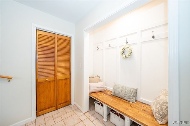 28 Brookwood Drive, Hamburg, NY 14075