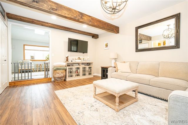 28 Brookwood Drive, Hamburg, NY 14075