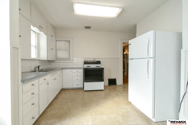 2958 N 53 Street, Lincoln, NE 68504