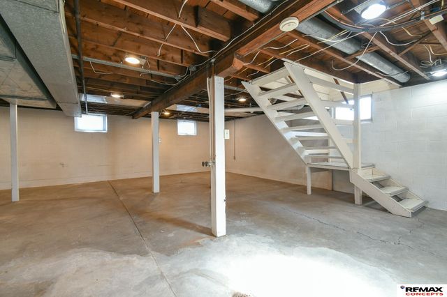 2958 N 53 Street, Lincoln, NE 68504