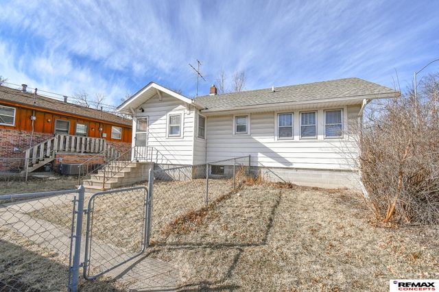 2958 N 53 Street, Lincoln, NE 68504