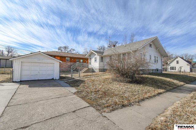 2958 N 53 Street, Lincoln, NE 68504