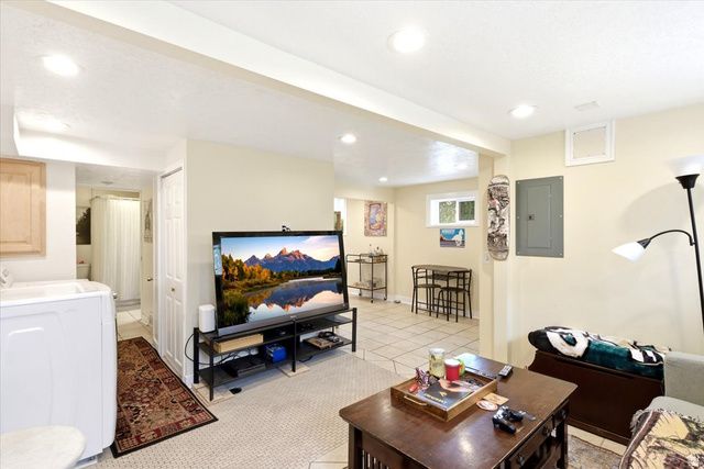 1238 E FENWAY AVE, Salt Lake City, UT 84102