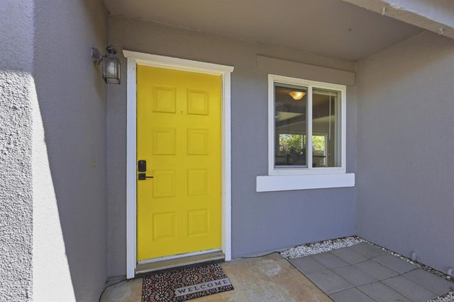 3324 Huntsman Dr, Sacramento, CA 95826