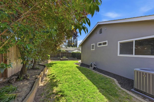 3324 Huntsman Dr, Sacramento, CA 95826