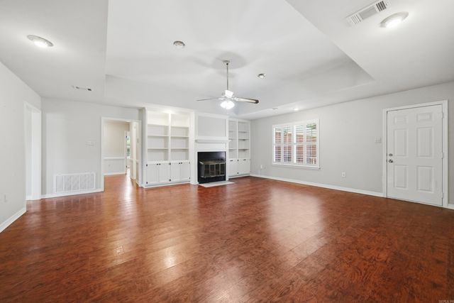 3009 Willow Run Drive, Conway, AR 72032
