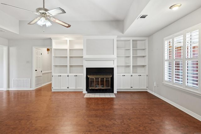 3009 Willow Run Drive, Conway, AR 72032