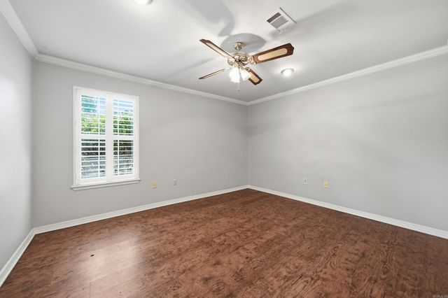 3009 Willow Run Drive, Conway, AR 72032