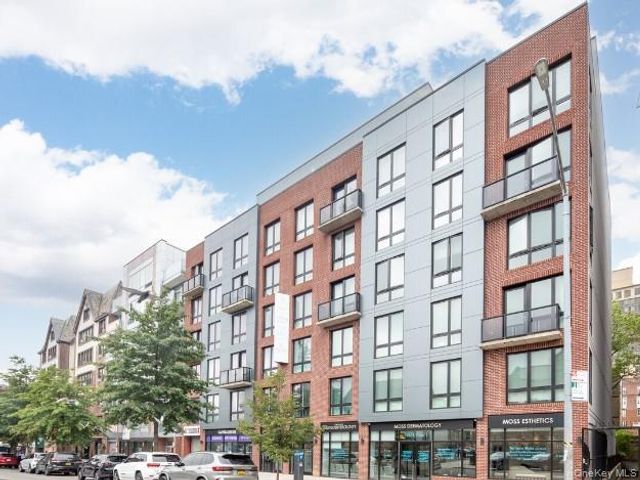 10919 72nd Road 6F, Forest Hills, NY 11375