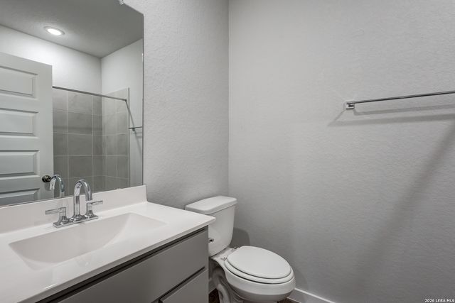 2323 Crisp Gln, San Antonio, TX 78224