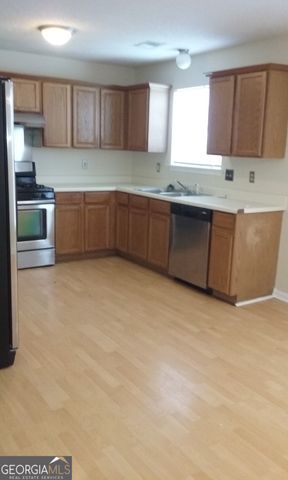 5855 Eagles Crossing Lane, Riverdale, GA 30274