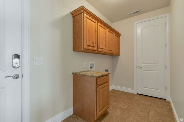 122 E COTTAGE CV, Saratoga Springs, UT 84045