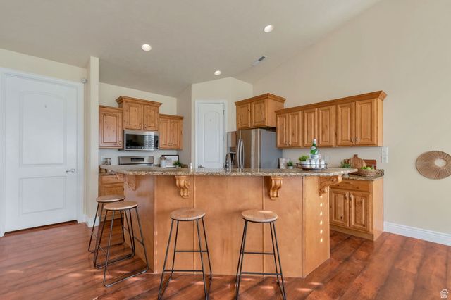 122 E COTTAGE CV, Saratoga Springs, UT 84045