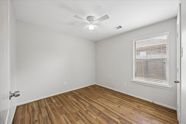 431 De Coster Boulevard, Alvin, TX 77511