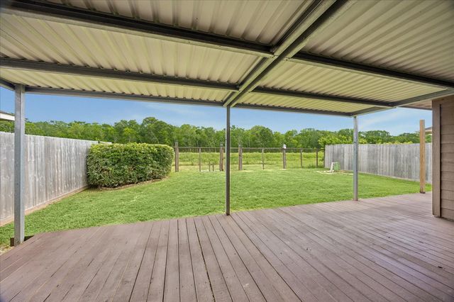431 De Coster Boulevard, Alvin, TX 77511