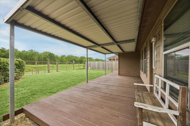 431 De Coster Boulevard, Alvin, TX 77511