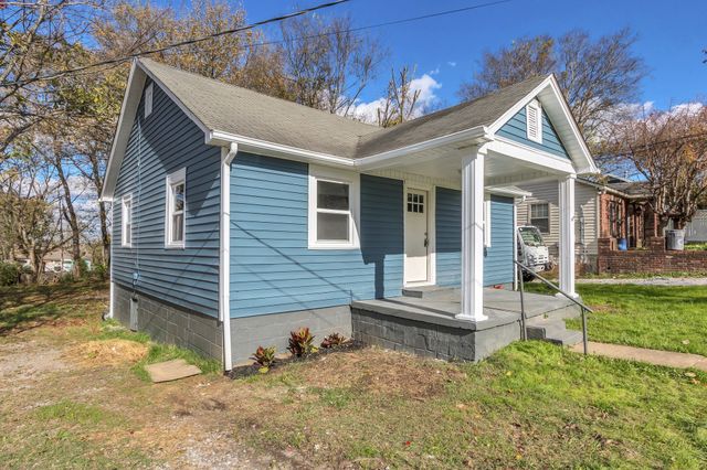 311 E 17th St, Columbia, TN 38401
