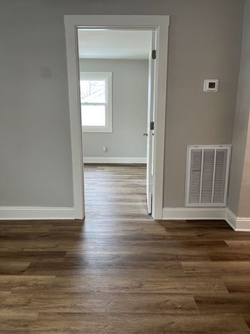 311 E 17th St, Columbia, TN 38401