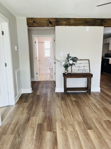 311 E 17th St, Columbia, TN 38401