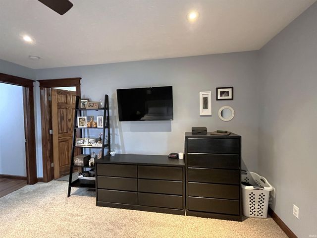 1041 Shadowlawn Avenue, Greencastle, IN 46135