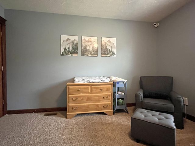 1041 Shadowlawn Avenue, Greencastle, IN 46135