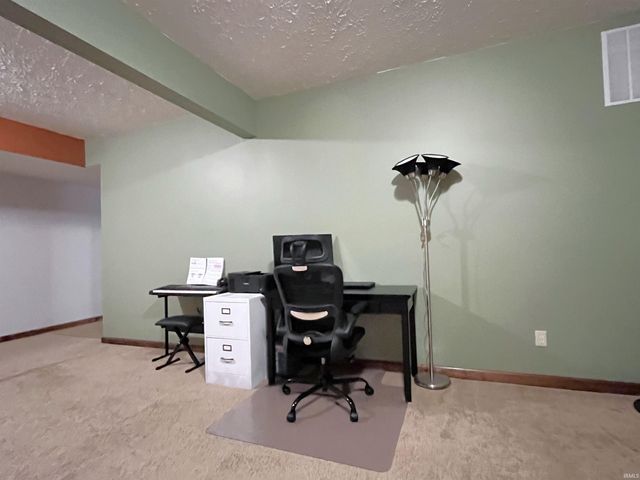 1041 Shadowlawn Avenue, Greencastle, IN 46135
