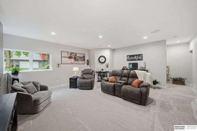 5333 Roose Street, Lincoln, NE 68506