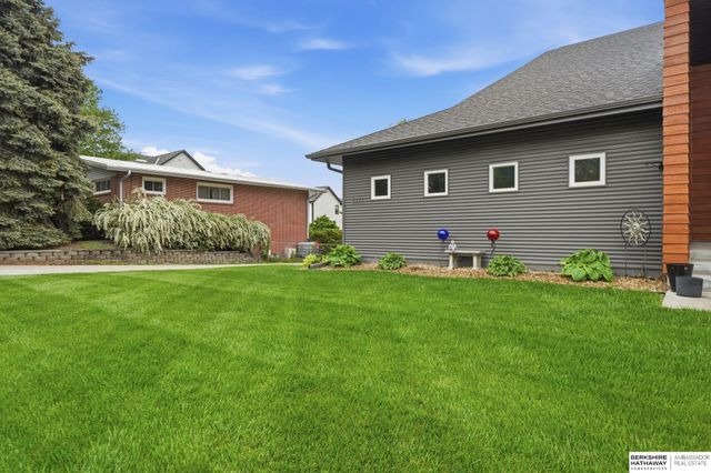 5333 Roose Street, Lincoln, NE 68506