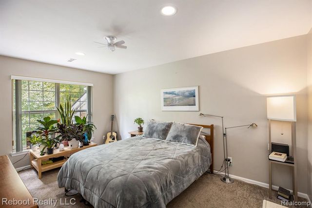 56083 Chesapeake Trail, Shelby Twp, MI 48316