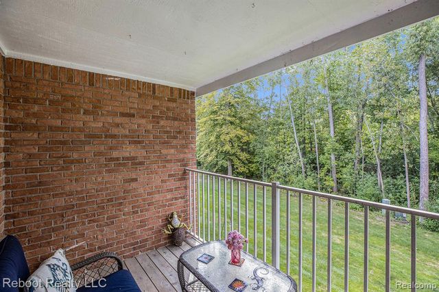 56083 Chesapeake Trail, Shelby Twp, MI 48316