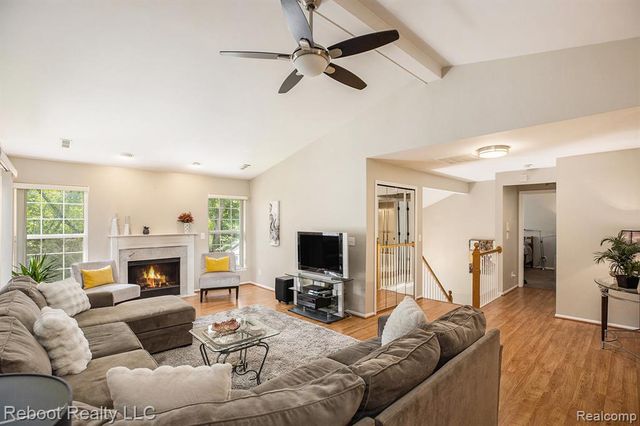 56083 Chesapeake Trail, Shelby Twp, MI 48316