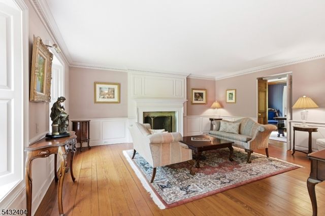 13 Hamden Rd, Franklin Twp., NJ 08822