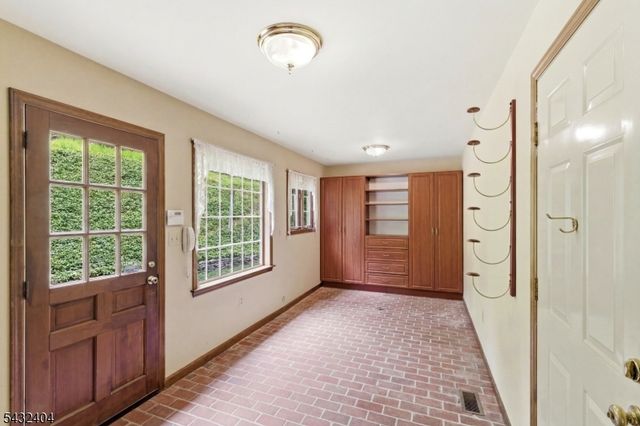 13 Hamden Rd, Franklin Twp., NJ 08822