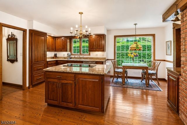 13 Hamden Rd, Franklin Twp., NJ 08822