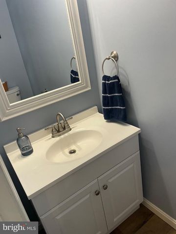 390 BRUAW DR, York, PA 17406