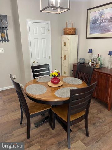 390 BRUAW DR, York, PA 17406