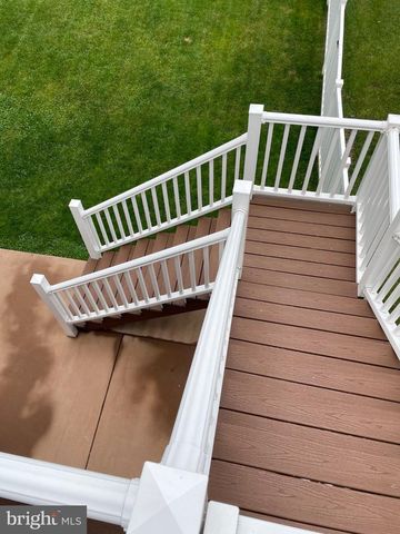 390 BRUAW DR, York, PA 17406