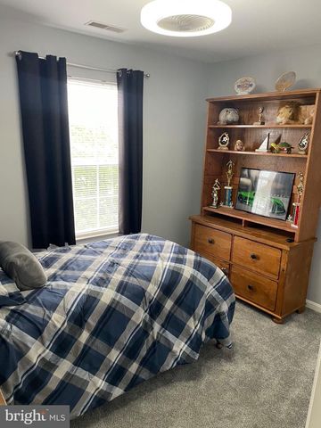 390 BRUAW DR, York, PA 17406