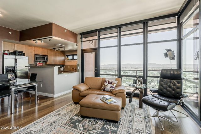 310 S 4th Street Unit 1601, Phoenix, AZ 85004