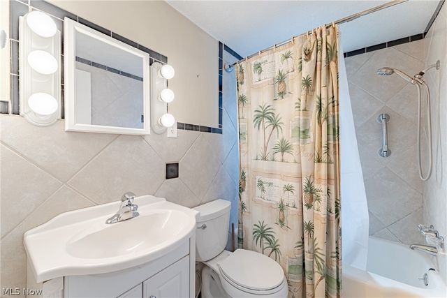 1188 S Green Road, South Euclid, OH 44121
