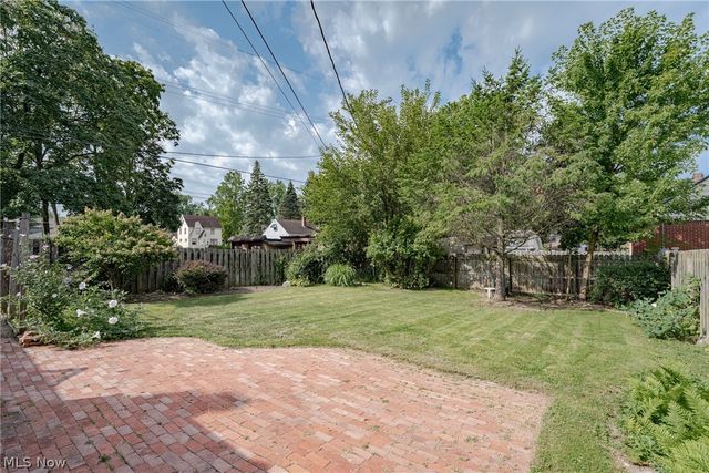 1188 S Green Road, South Euclid, OH 44121