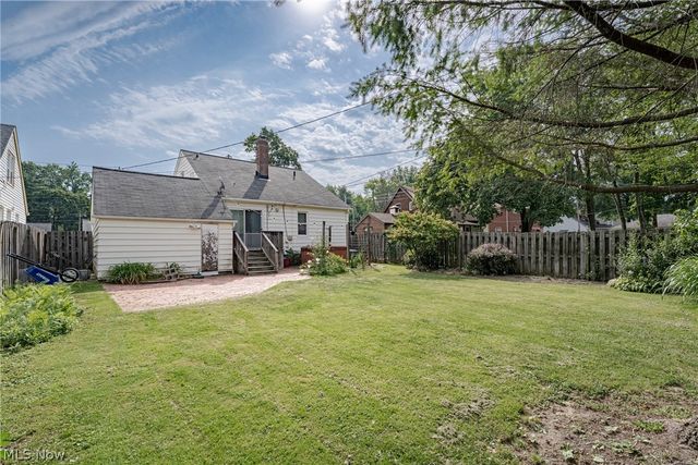 1188 S Green Road, South Euclid, OH 44121