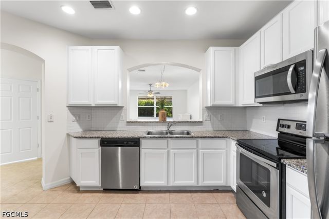 17513 Cherry Ridge LN, Fort Myers, FL 33967