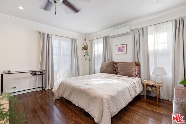 613 N Plymouth Boulevard, Los Angeles, CA 90004