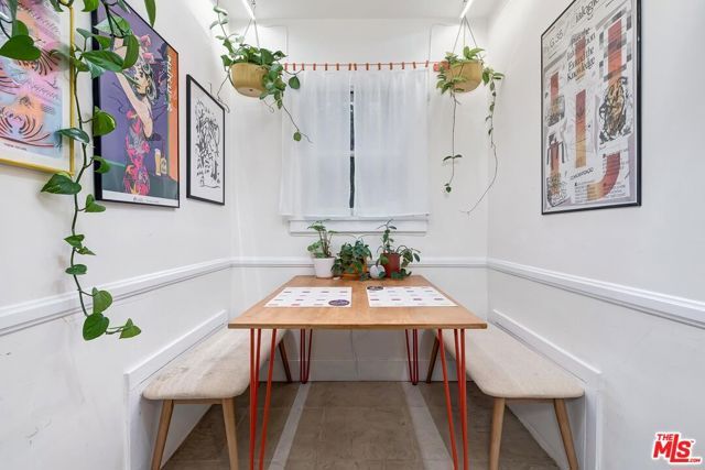 613 N Plymouth Boulevard, Los Angeles, CA 90004