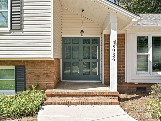 5936 Colchester Place, Charlotte, NC 28210