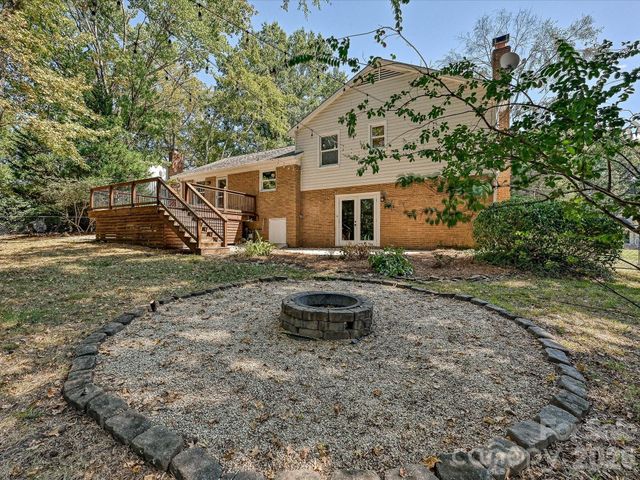 5936 Colchester Place, Charlotte, NC 28210